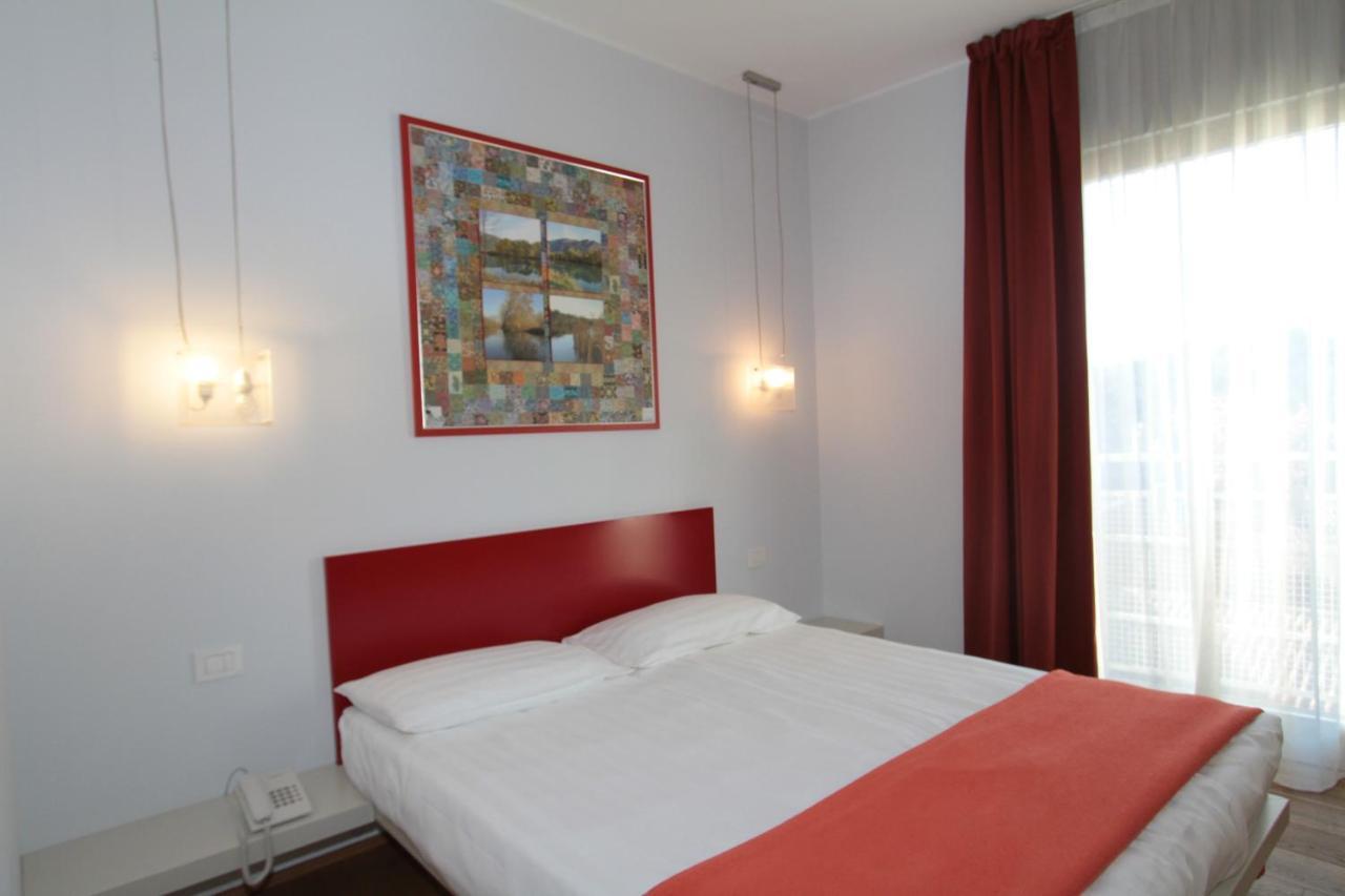 Hotel La Sosta Cisano Bergamasco Buitenkant foto
